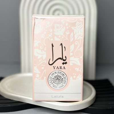 ادوپرفیوم زنانه یارا صورتی ارض الزعفران - 100 میل - اورجینال